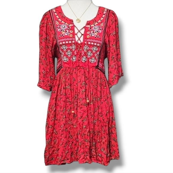 WONDERLY | BOHO FLORAL EMBROIDERED ELBOW SLEEVE MINI DRESS - Picture 1 of 16
